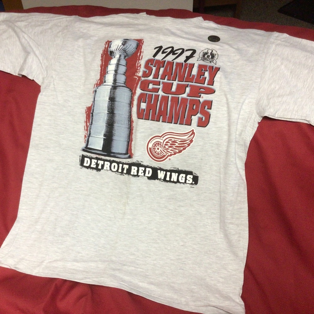 NHL DETROIT Redwings championship  tshirt